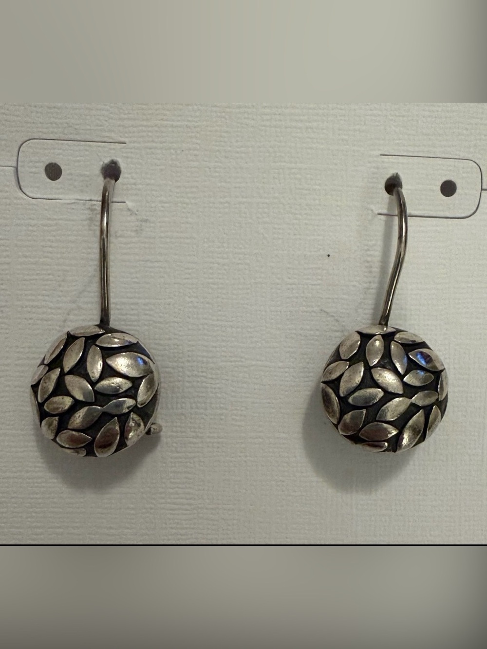 Silpada retired 925 silver round hook earrings